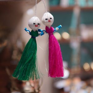 Sisal doll pair